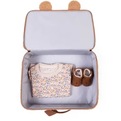 Childhome CHILD HOME Kinderkoffertje Mini Traveller Teddy Bruin 11 Childhome CHILD HOME Kinderkoffertje Mini Traveller Teddy Bruin -Kinder Avontuur Verkoop child home kinderkoffertje mini traveller teddy bruin a366705 4